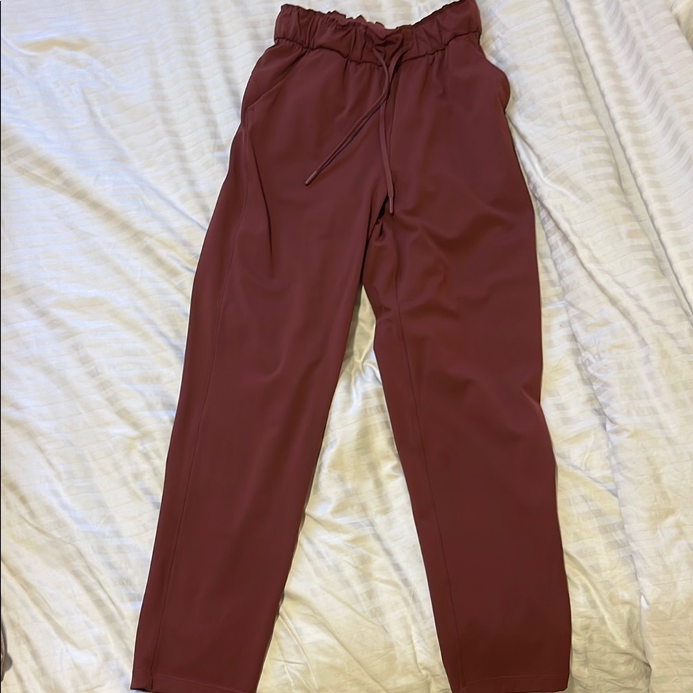 Women's lululemon Burgundy Pants